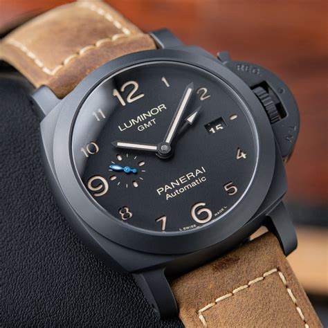 panerai luminor gmt automatic black.